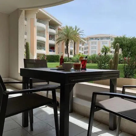 Location Port Frejus, Bord De * Fréjus