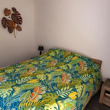 Location Port Frejus, Bord De Appartement Fréjus